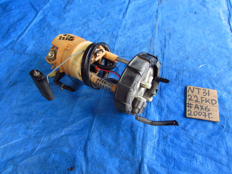 Топливный насос Nissan X-Trail NT31