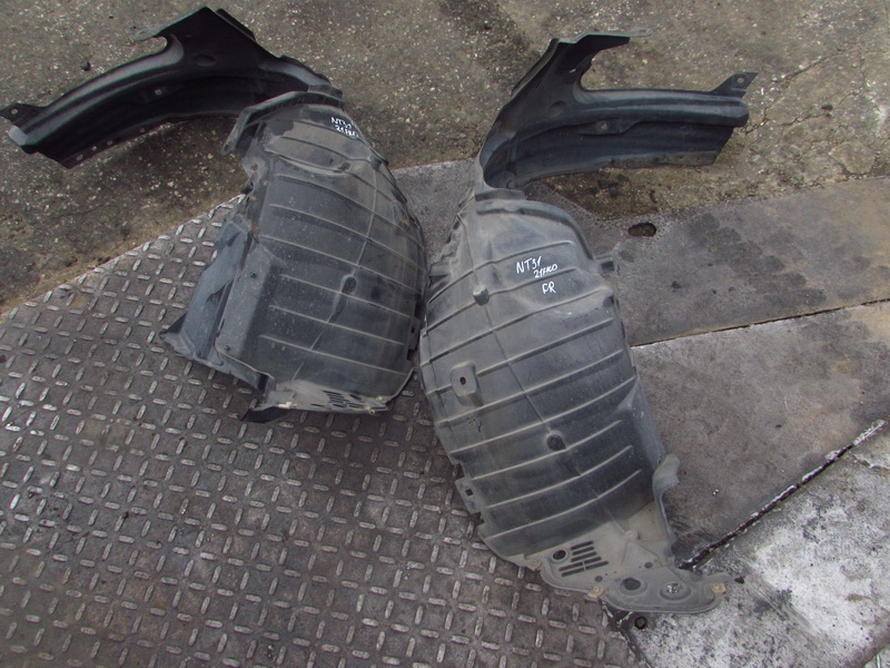 Подкрылок Nissan X-Trail NT31