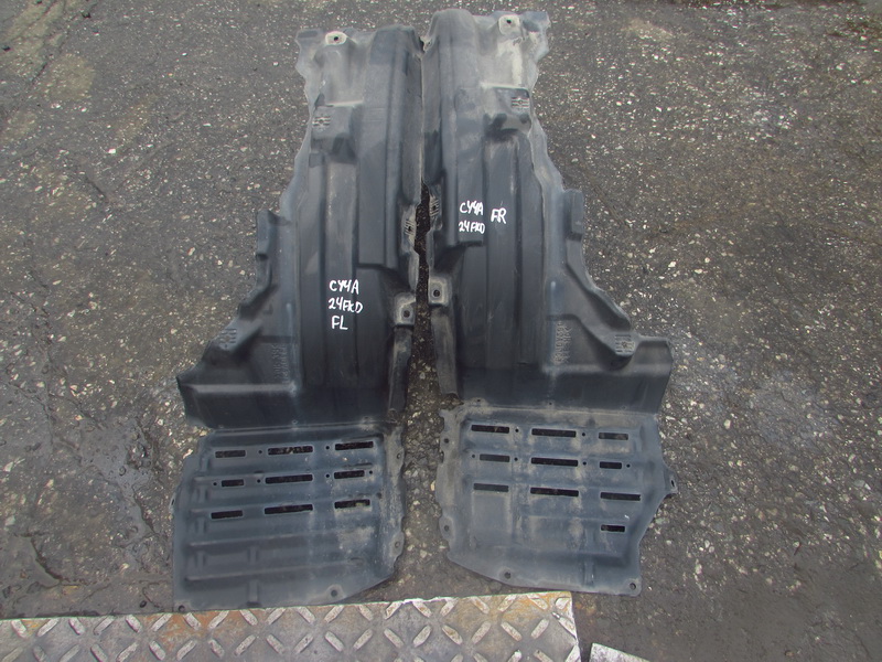 Подкрылок Mitsubishi Lancer CY4A