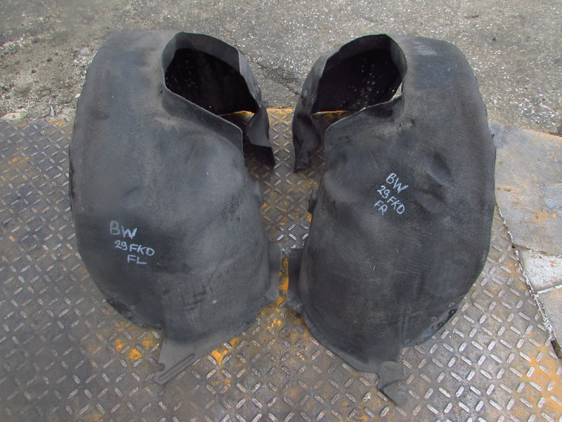 Подкрылок Volvo V70 BW