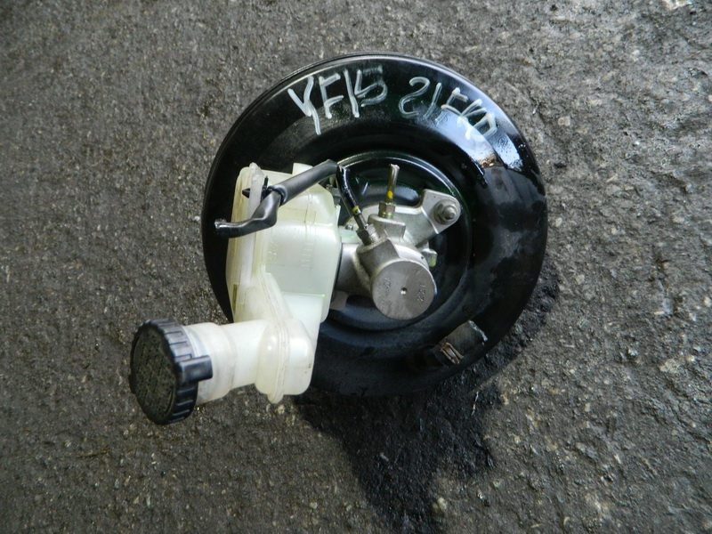 Главный тормозной цилиндр Nissan Juke