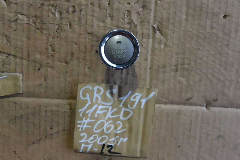 Кнопка старта Lexus Gs350