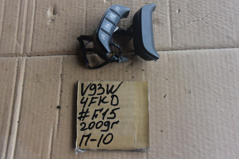 Кнопки на руль Mitsubishi Pajero V93W