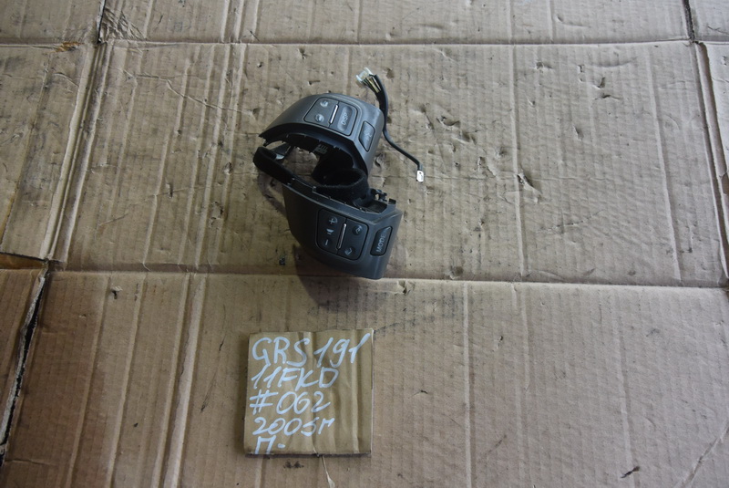 Кнопки на руль Lexus Gs350 GRS191