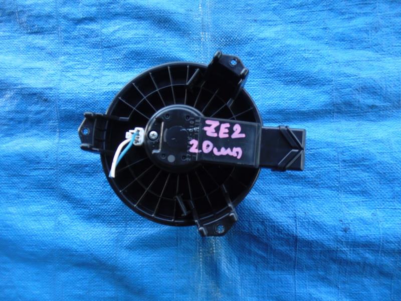 Моторчик печки Honda Insight