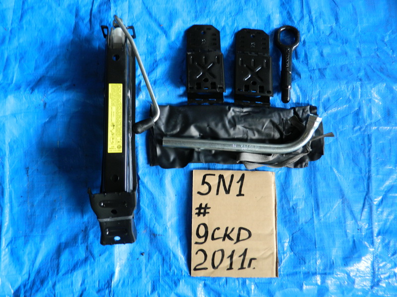 Домкрат Volkswagen Tiguan