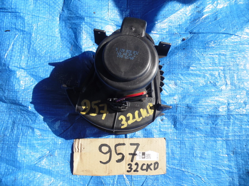 Моторчик печки Porsche Cayenne