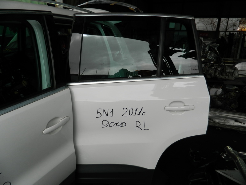 Дверь Volkswagen Tiguan