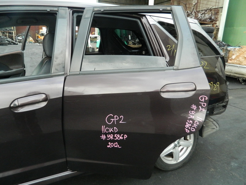 Дверь Honda Fit Shuttle GP2