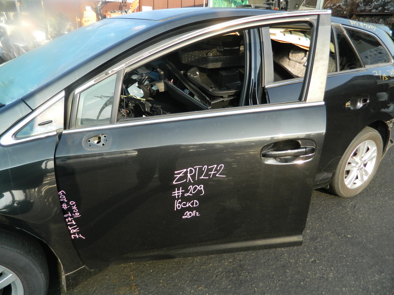Дверь Toyota Avensis ZRT272
