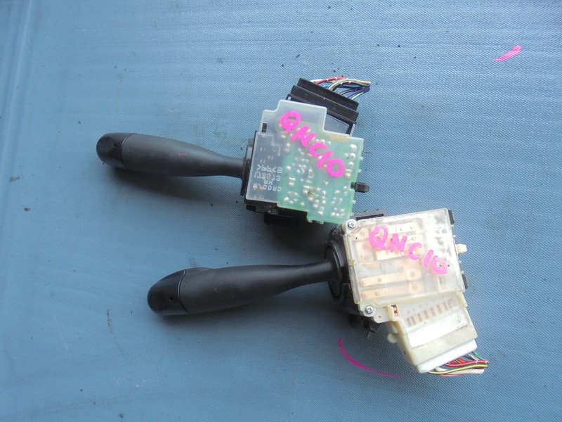 Подрулевой переключатель Toyota Passo QNC10