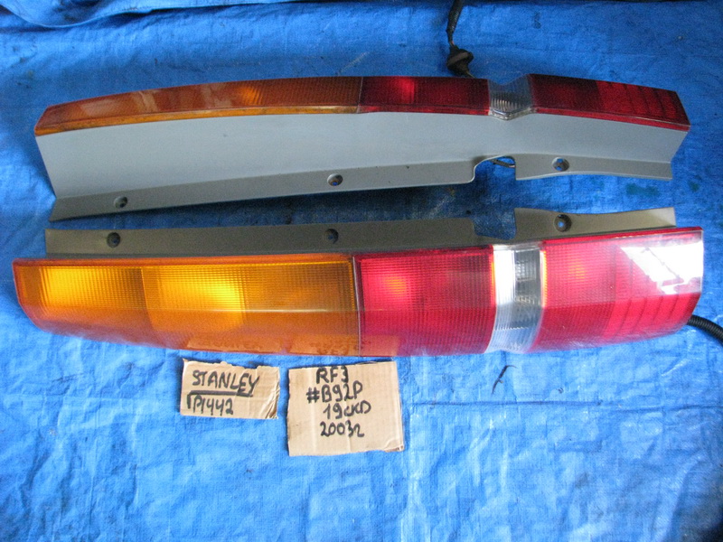 Стоп-сигнал Honda Stepwgn RF3