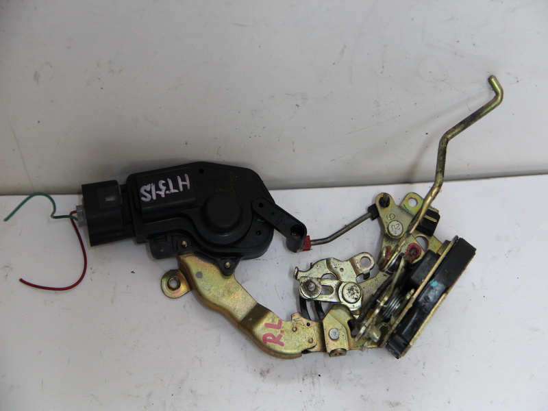 Замок двери Suzuki Swift