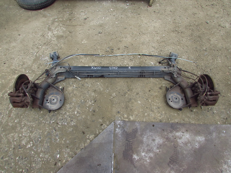 Балка задняя Renault Kangoo KW0D
