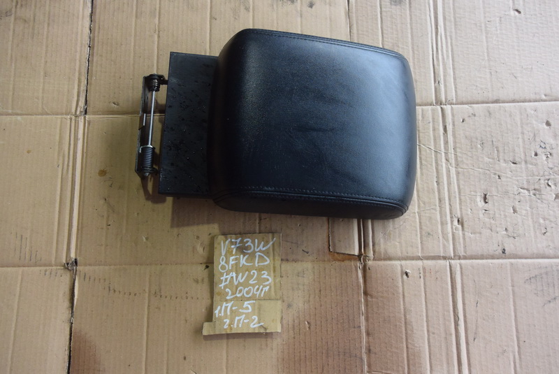 Подлокотник Mitsubishi Pajero V73W