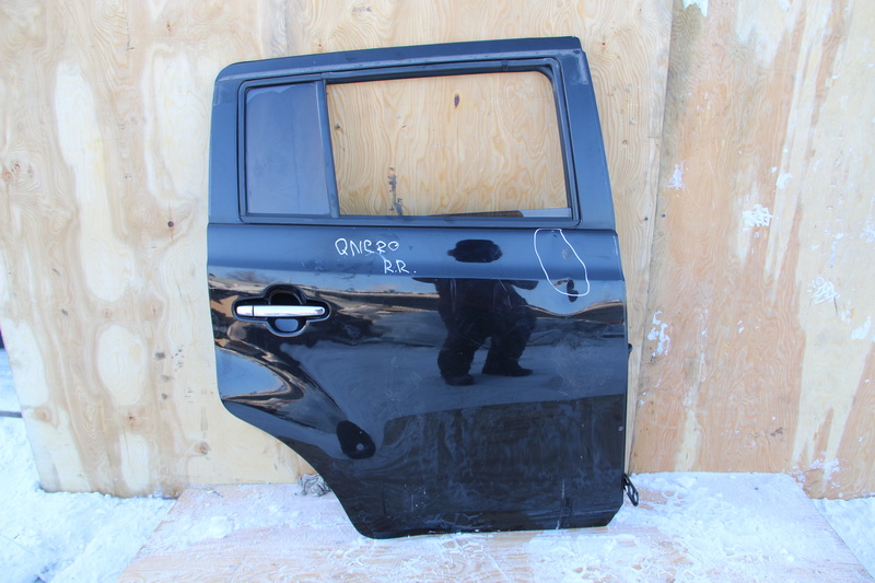Дверь Toyota Bb