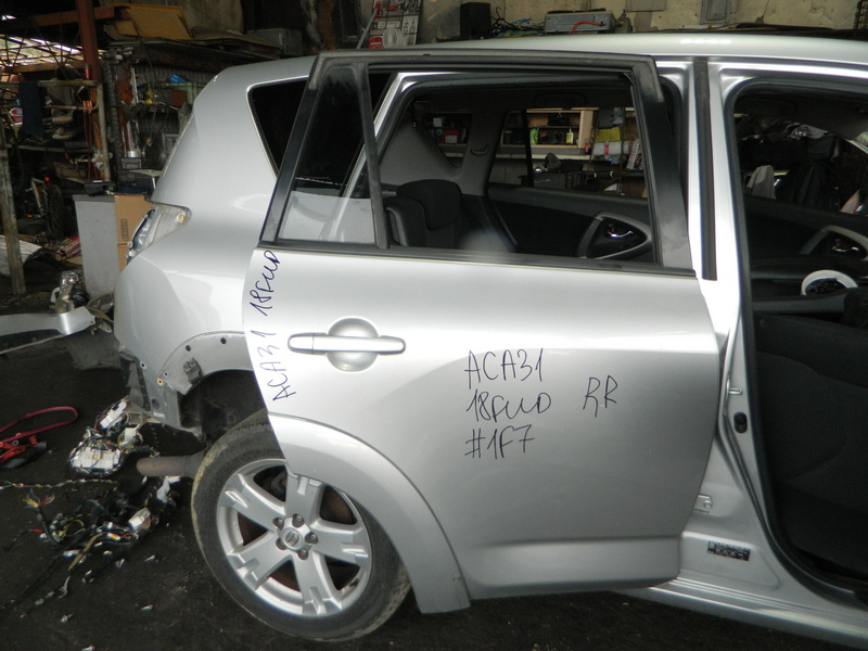 Дверь Toyota Rav4 ACA31