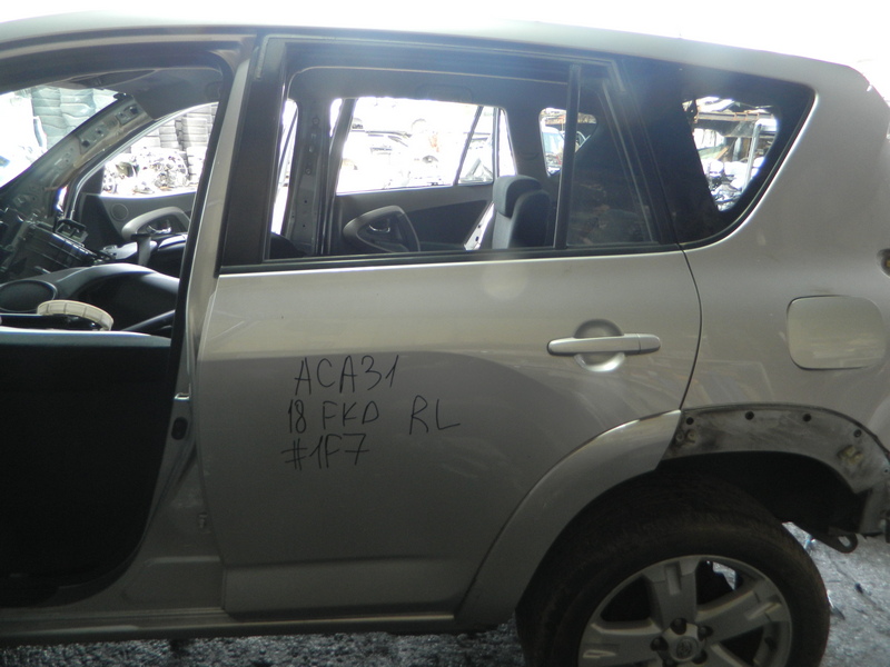 Дверь Toyota Rav4
