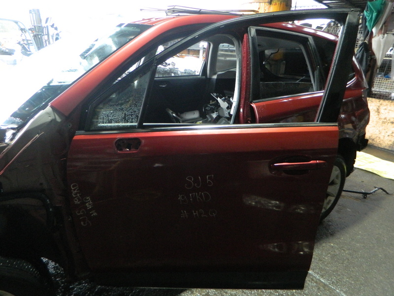 Дверь Subaru Forester