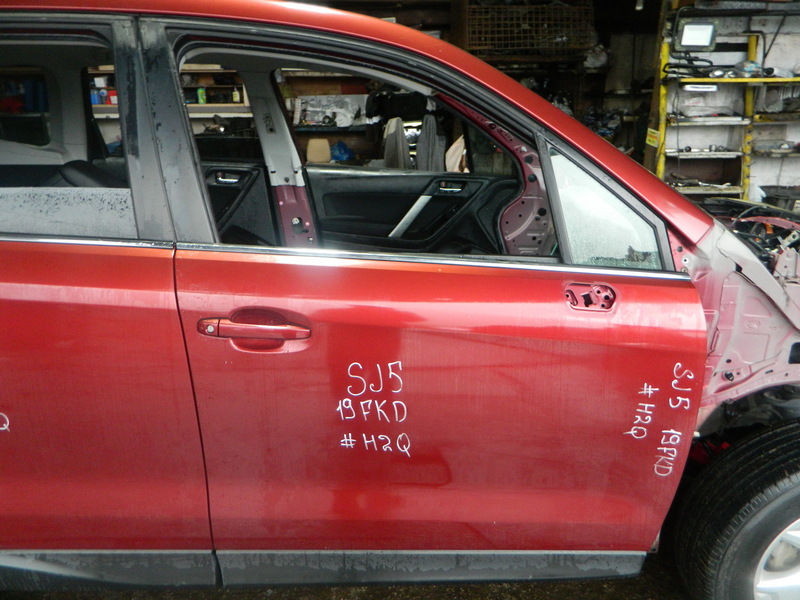 Дверь Subaru Forester