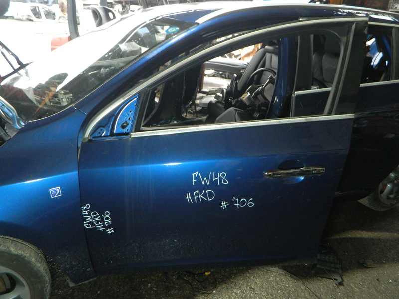 Дверь Volvo V60 FW48