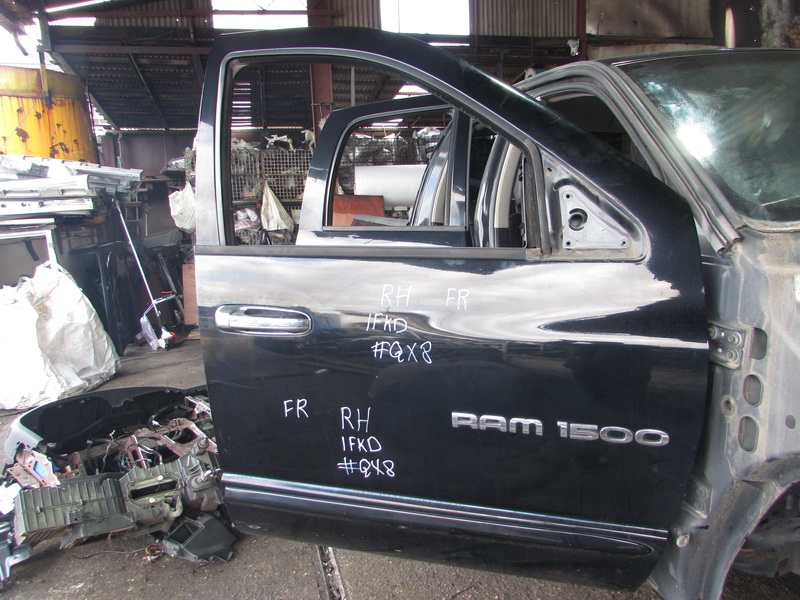 Дверь Dodge Ram DH