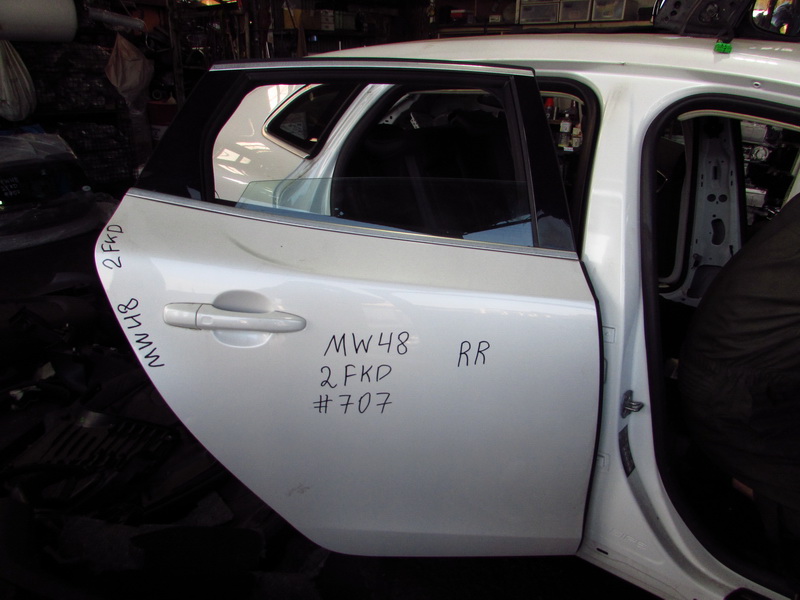 Дверь Volvo V40 MV48