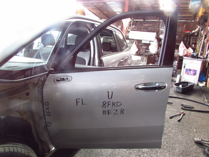 Дверь Citroen Grand C4 Picasso U
