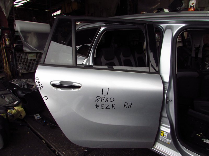 Дверь Citroen Grand C4 Picasso