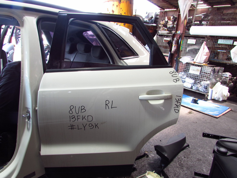 Дверь Audi Q3