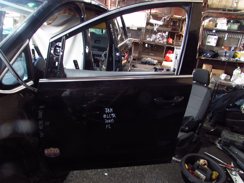 Дверь Volkswagen Sharan