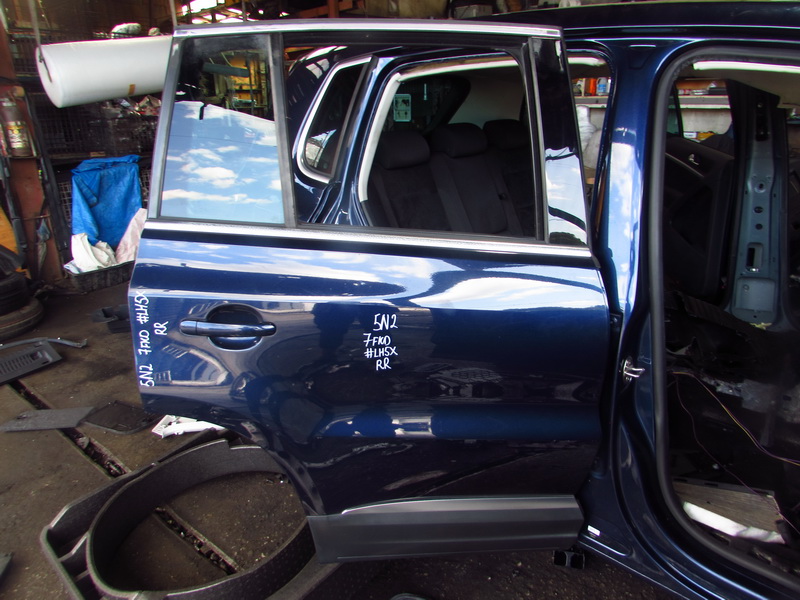 Дверь Volkswagen Tiguan