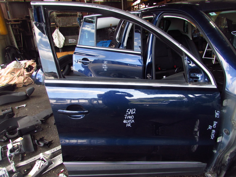 Дверь Volkswagen Tiguan