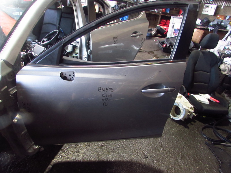 Дверь Mazda Axela