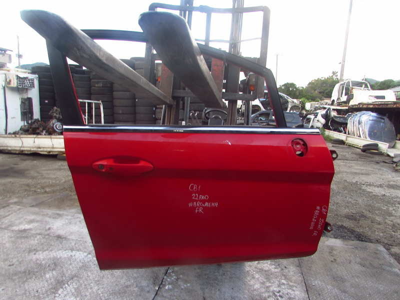 Дверь Ford Fiesta CB1