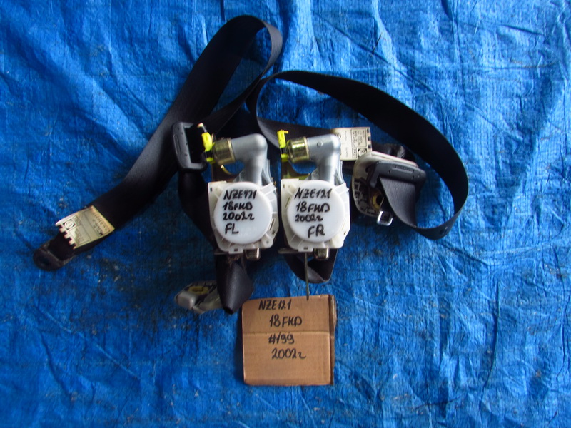 Ремень безопасности Toyota Corolla Spacio