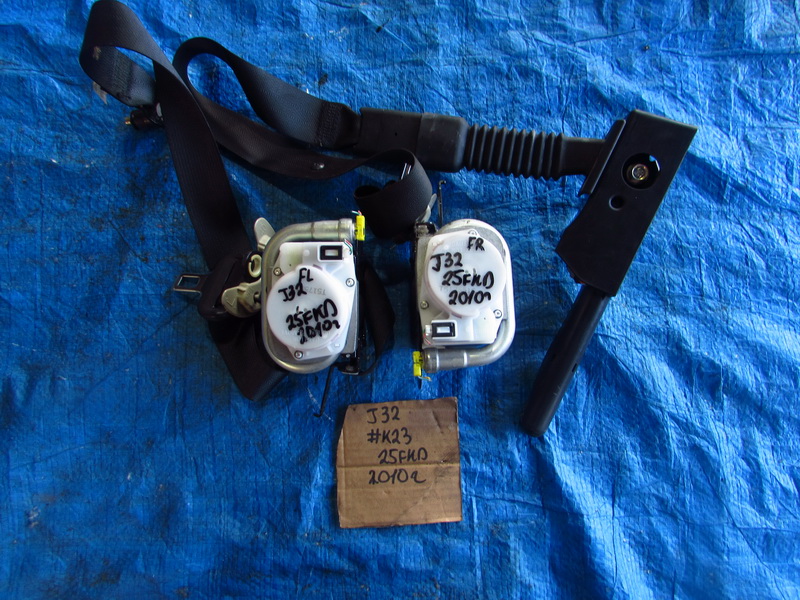 Ремень безопасности Nissan Teana J32