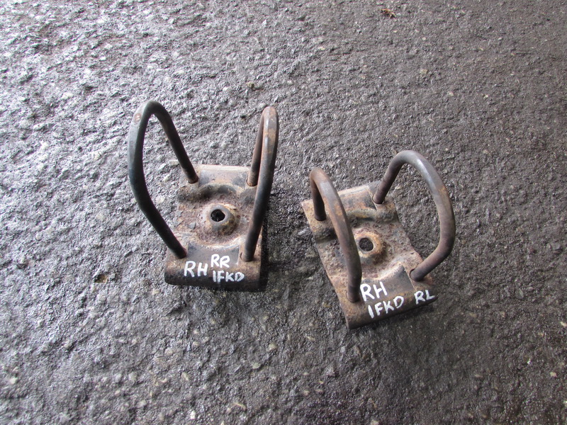 Стремянка рессоры Dodge Ram DH