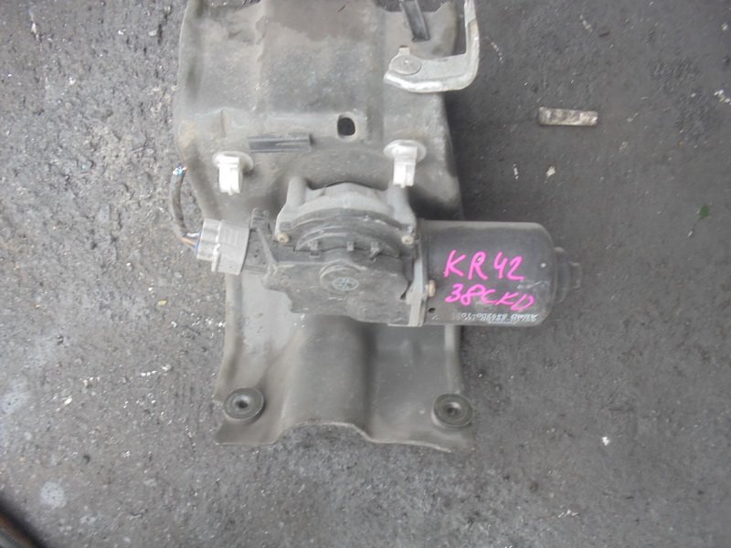 Моторчик стеклоотчистителя Toyota Lite Ace Noah