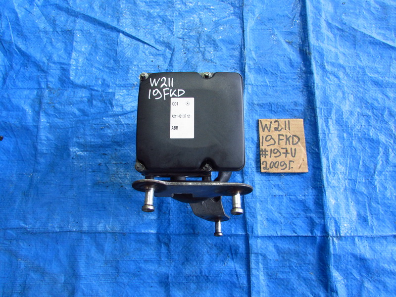 Блок АБС Mercedes-benz E-class