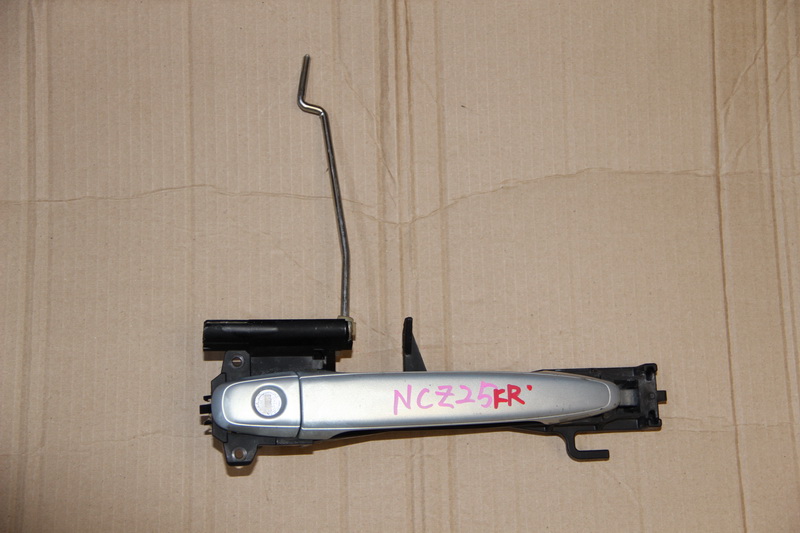 Ручка двери Toyota Raum NCZ25