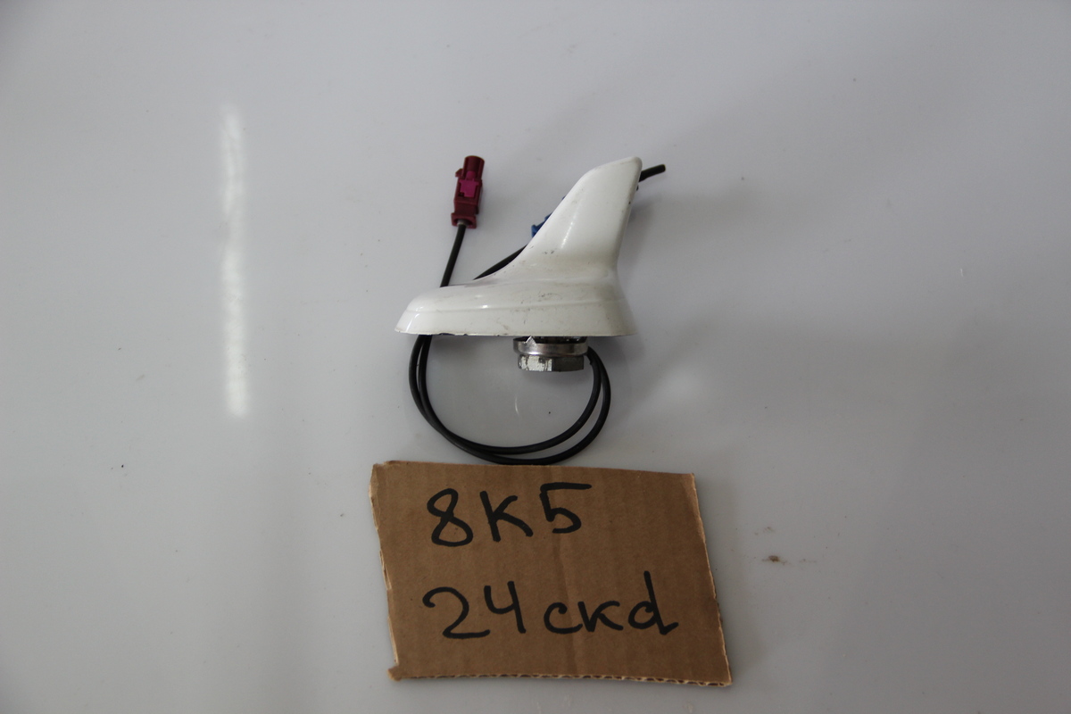 Антенна Audi A4