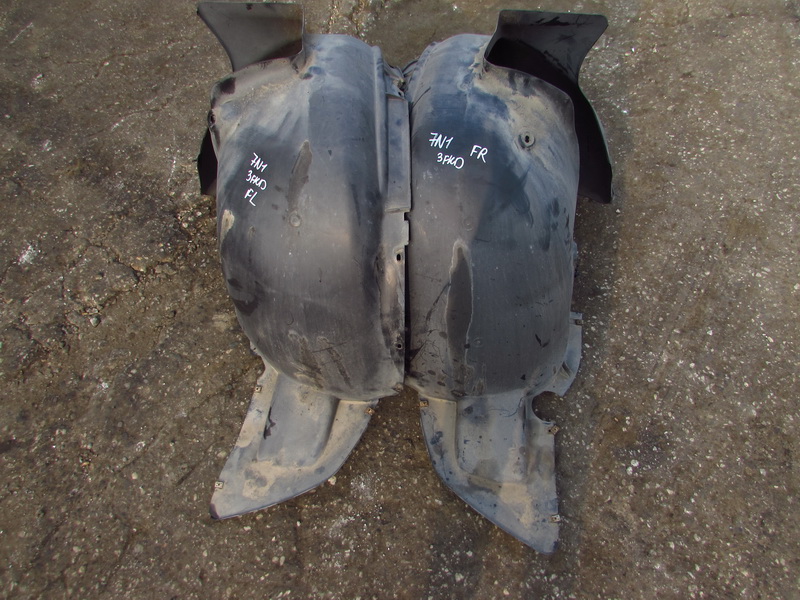 Подкрылок Volkswagen Sharan