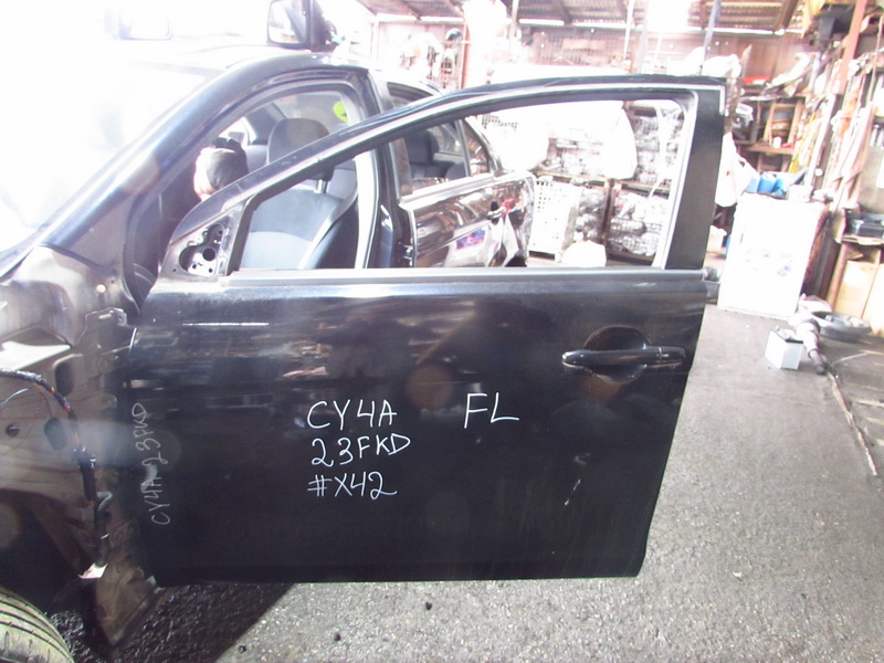 Дверь Mitsubishi Lancer CY4A