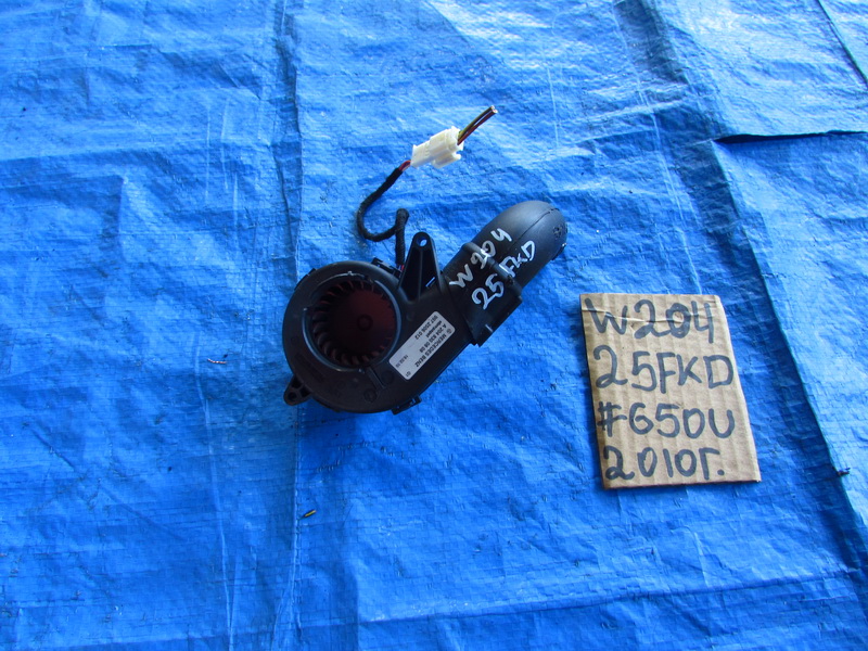 Моторчик печки Mercedes-benz C-class