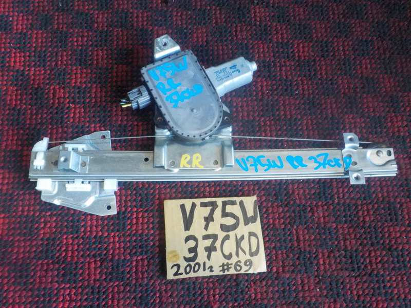 Стеклоподъемник Mitsubishi Pajero