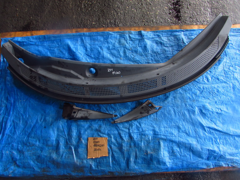 Решетка под лобовое стекло Honda Cr-z