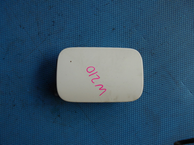 Лючок бензобака Mercedes-benz E-class