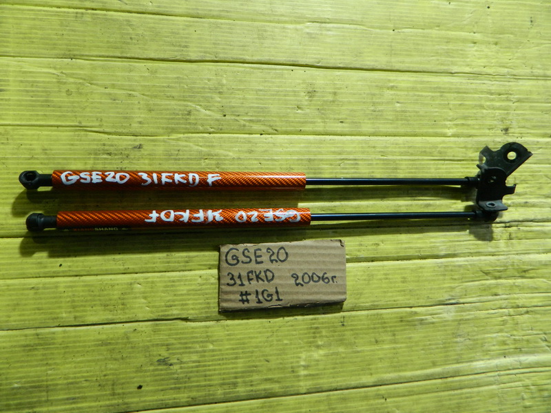 Амортизатор капота Lexus Is250