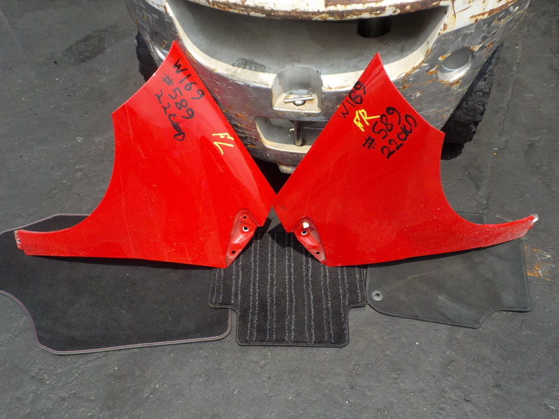 Крыло Mercedes-benz A-class